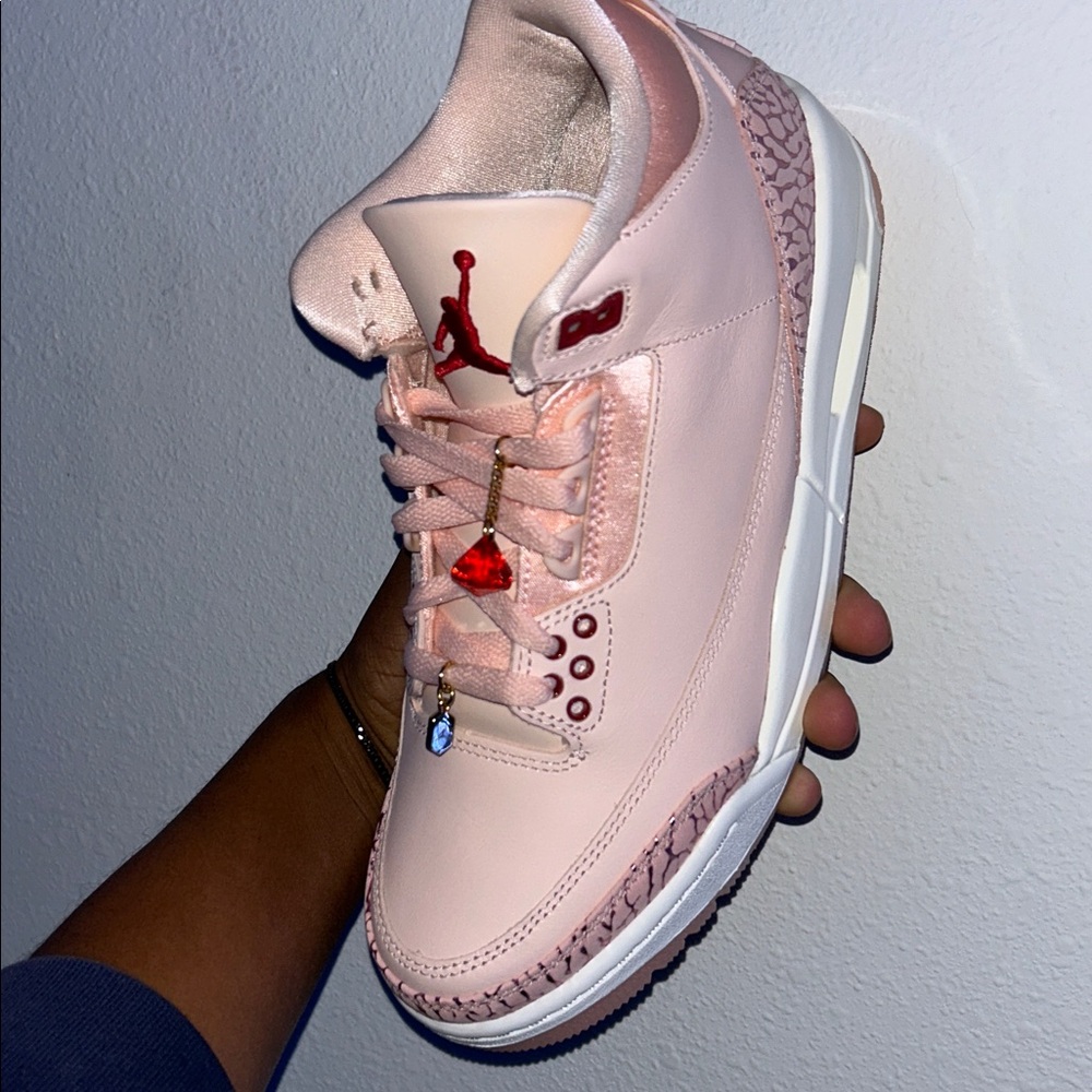 Jordan WMNS Air Jordan 3 Retro VDay Washed Coral